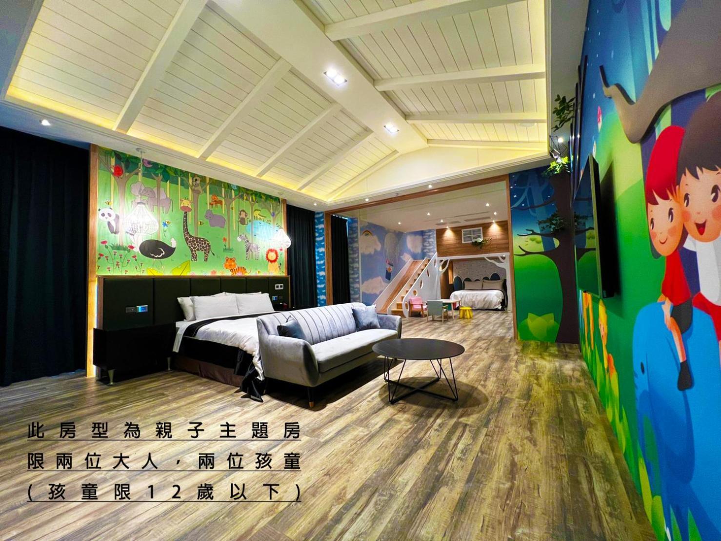 Aquarius Motel Taichung Bagian luar foto