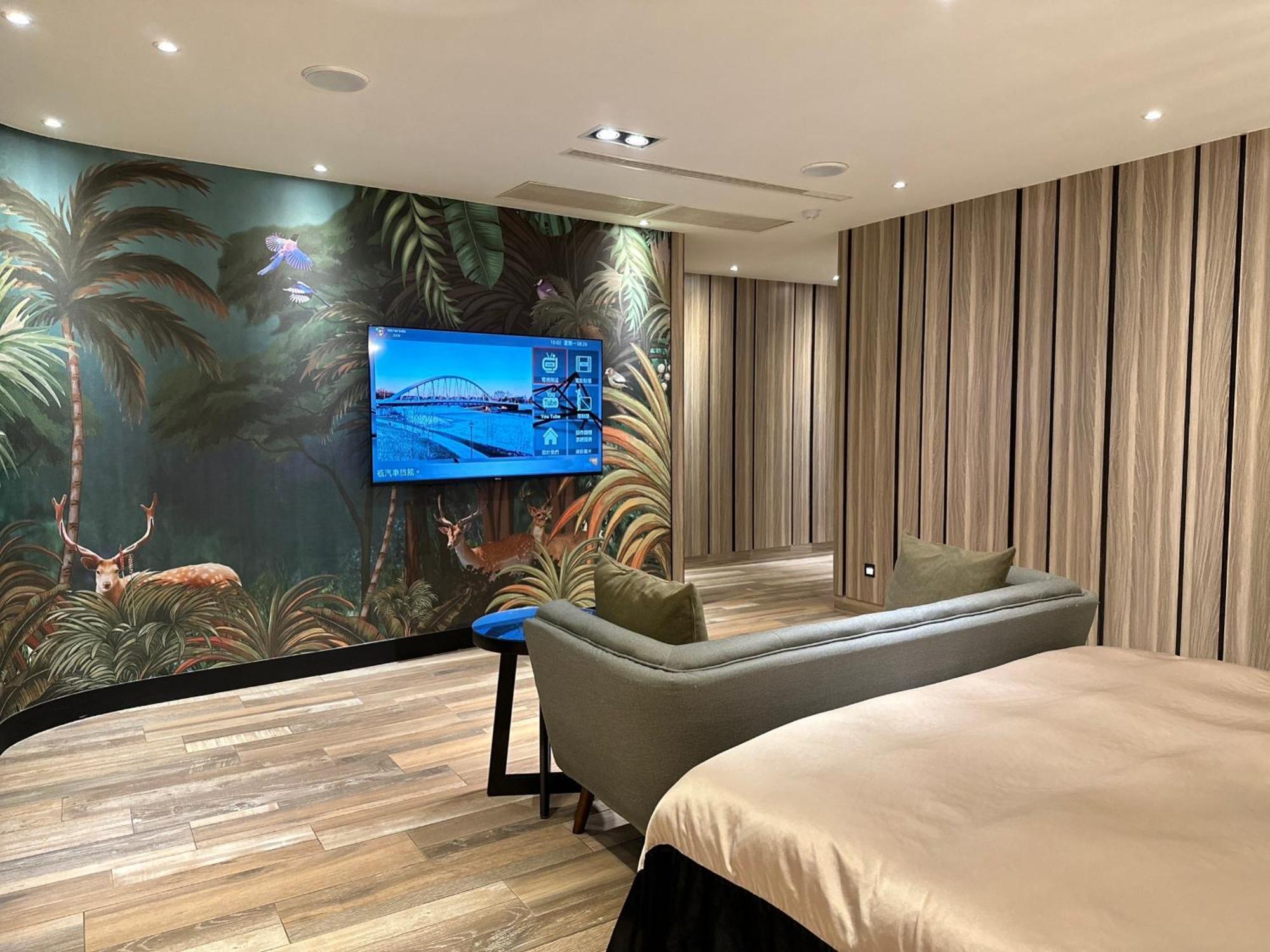 Aquarius Motel Taichung Bagian luar foto