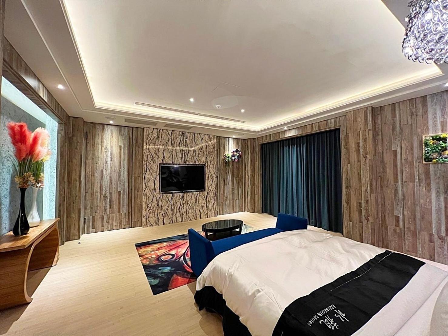Aquarius Motel Taichung Bagian luar foto