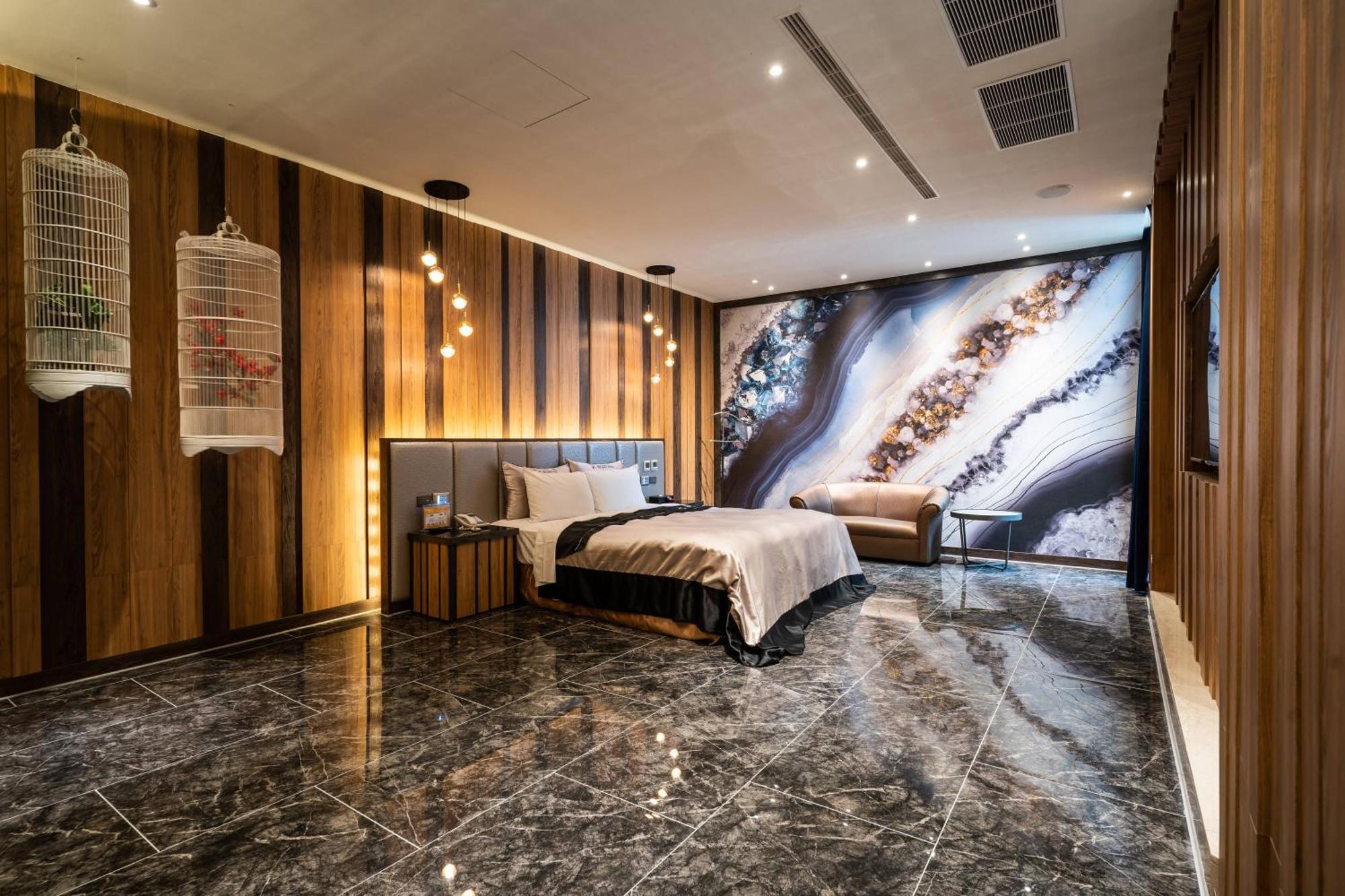 Aquarius Motel Taichung Bagian luar foto